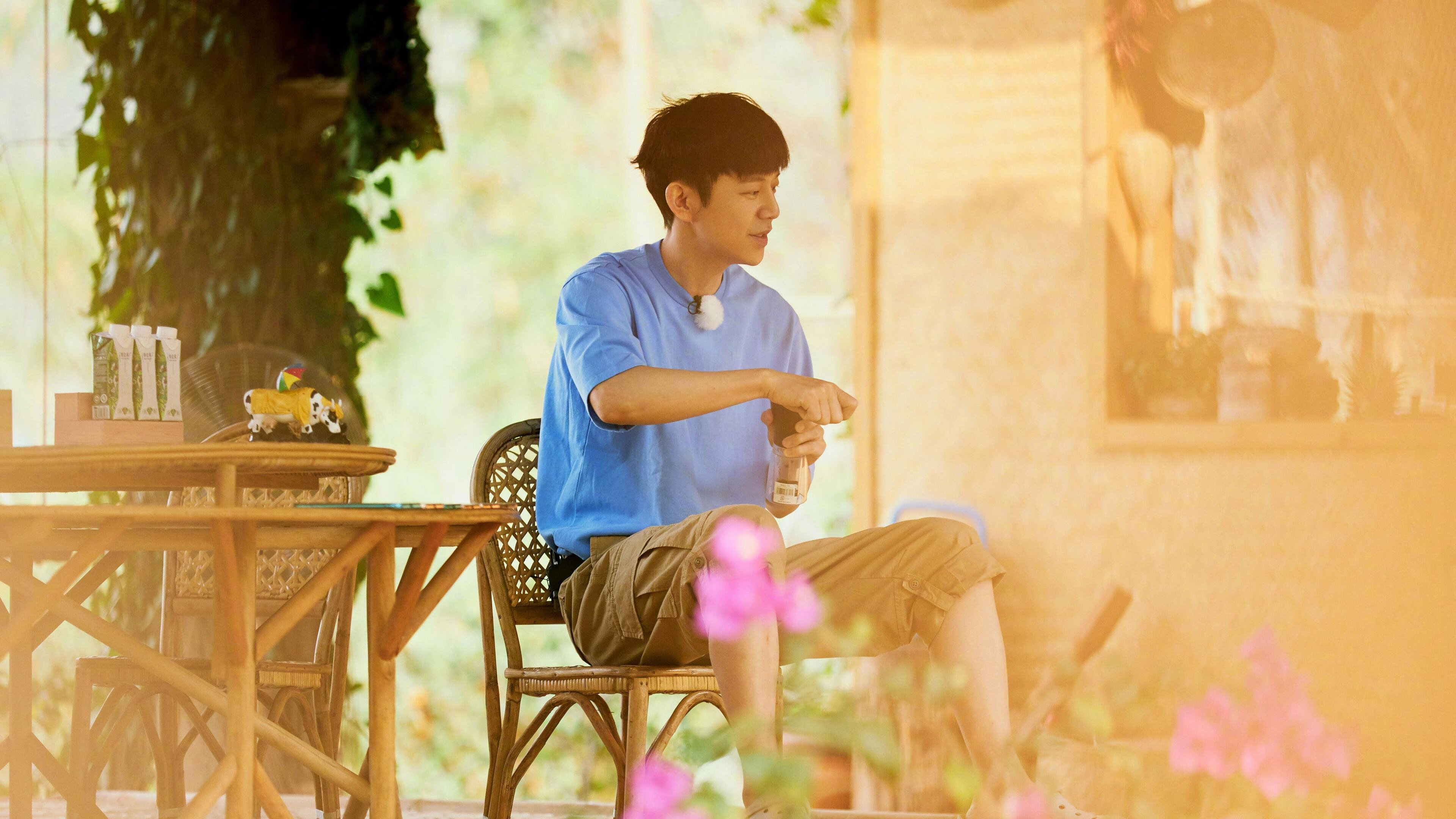 海底探险潜水比赛,领略海底珊瑚礁的奇幻景色,海底潜水视频素材