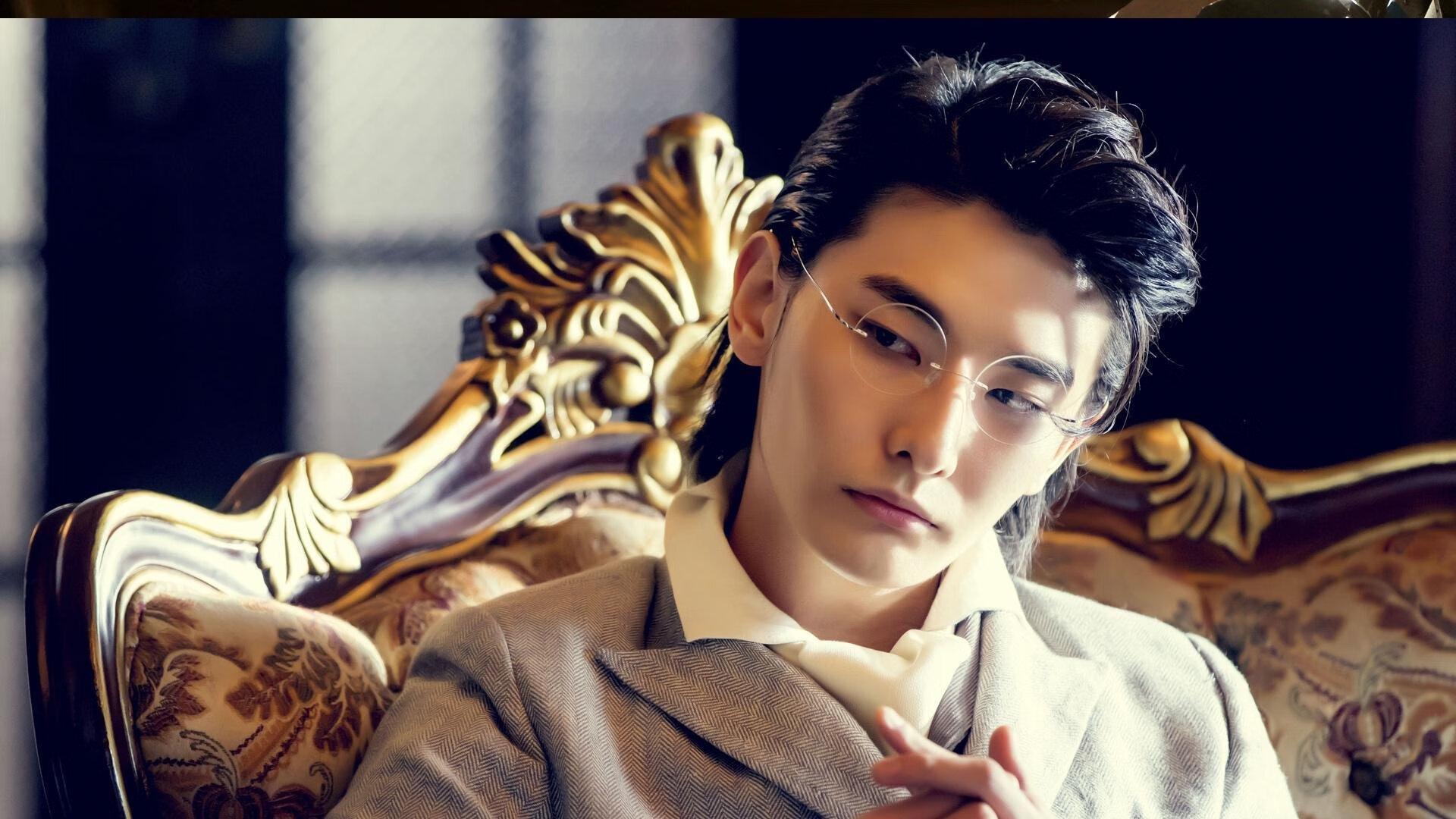 卢顿镇主场气势如虹,草地球场欲拼季后赛,伦敦附近的小镇卢顿